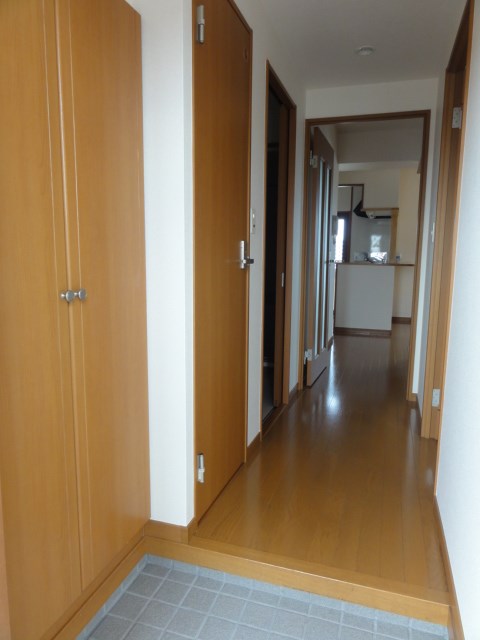 アイタス福岡 玄関