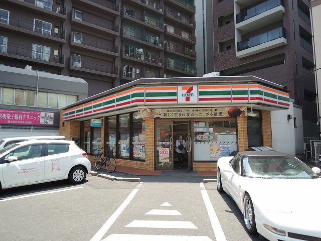 エステート・モア・シャトー薬院 コンビニ