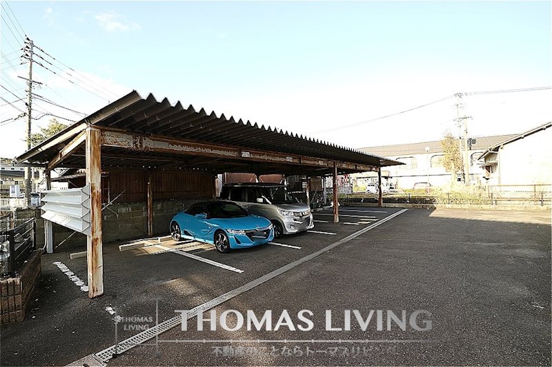 アーベイン川津 駐車場