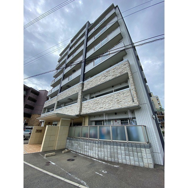 麟館 外観