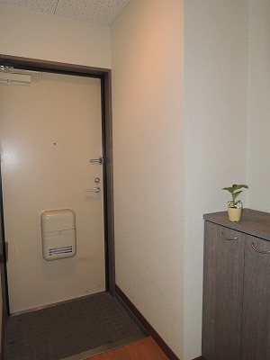ロイヤル神屋 玄関