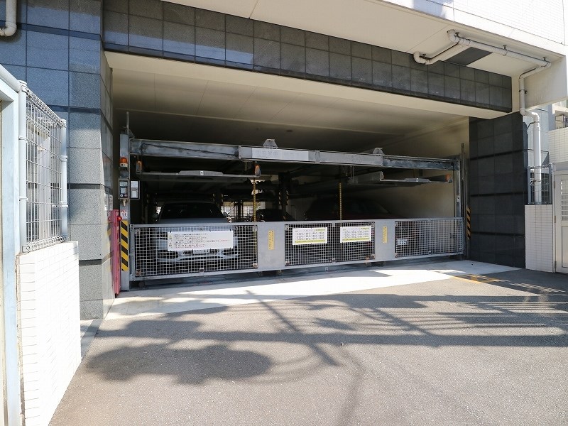 エステムプラザ天神EASTプレミアムタワー 駐車場