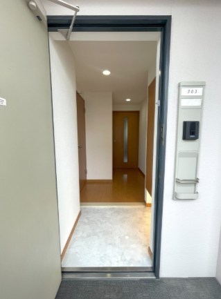 エクセレント東町 玄関