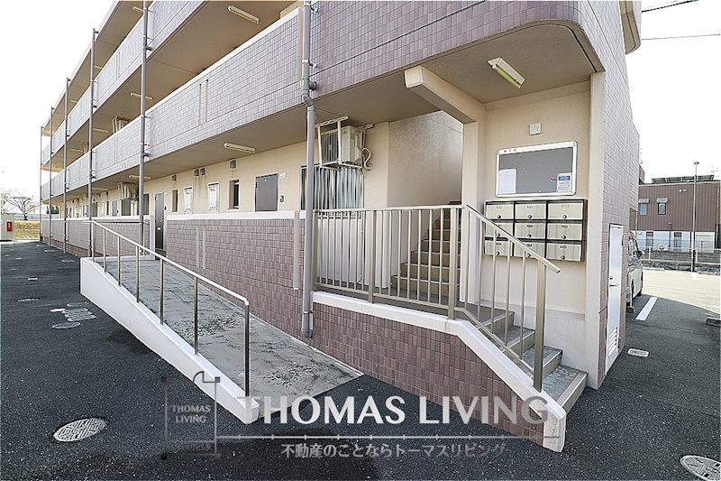 サクラミレ川津 エントランス