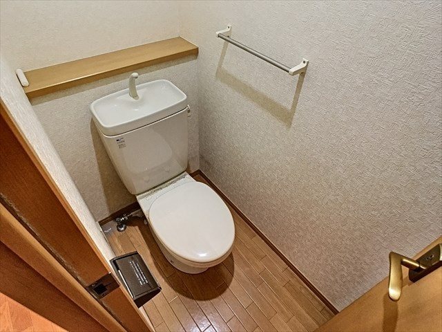 グランドルー春日　A棟 トイレ