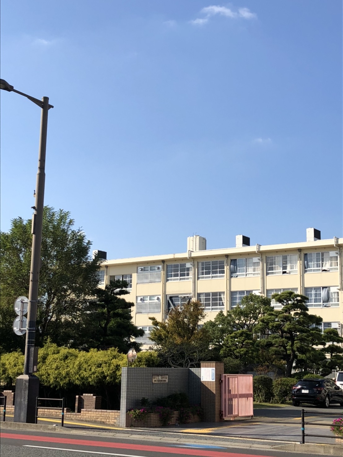 福岡県福岡市早良区荒江２丁目 小学校