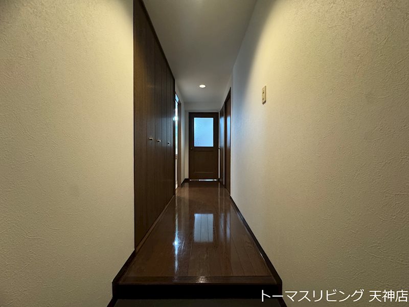 フォレステージュ天神 玄関