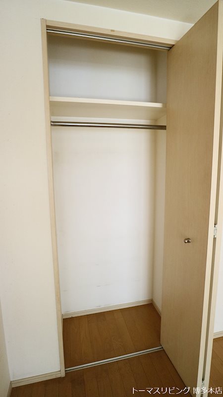 エトゥール博多駅前 収納
