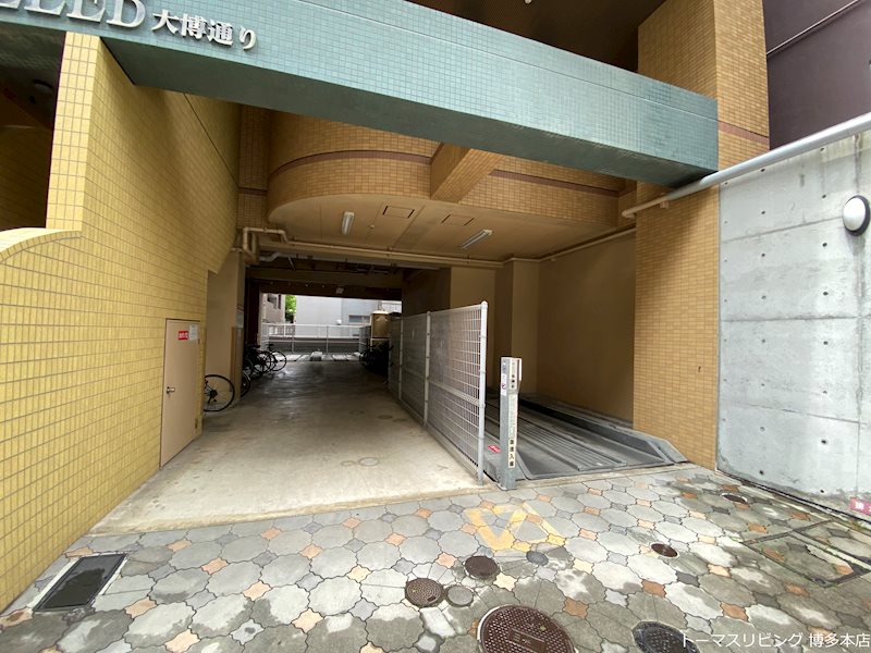 アイセレブ大博通り 駐車場