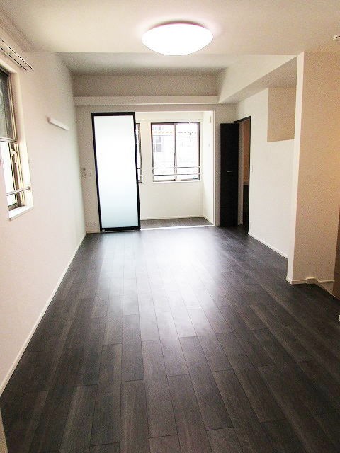 福岡県福岡市南区塩原４丁目 リビング