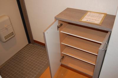 ロイヤル神屋 収納