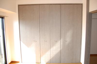 ロイヤル神屋 収納