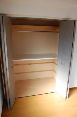 ロイヤル神屋 収納