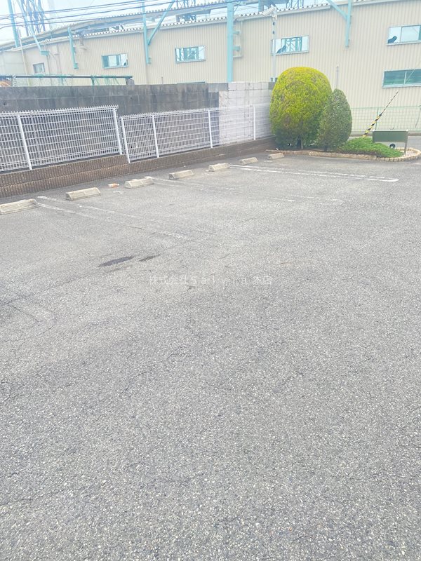ウルーアンジュⅠ 駐車場