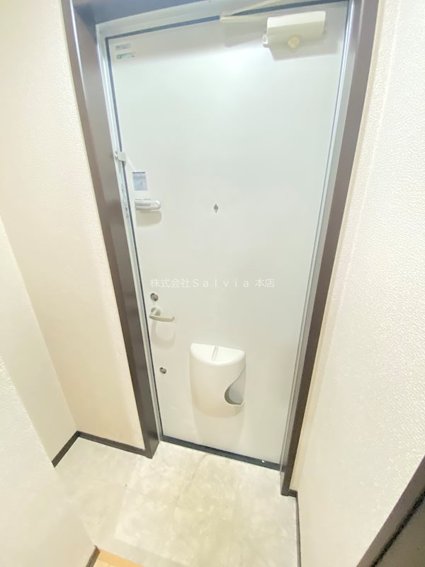 ハイブリッジ 玄関