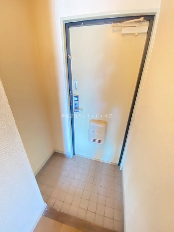 バウハウス 玄関
