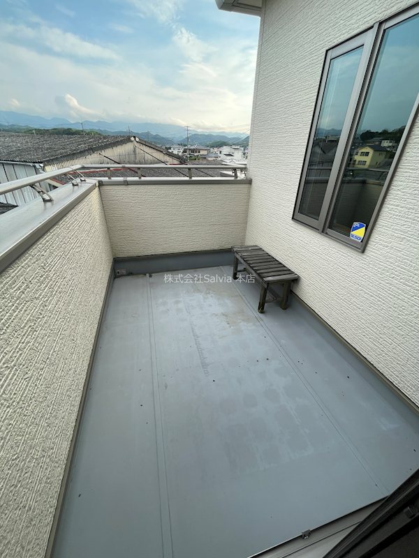 稲葉町貸家 ベランダ