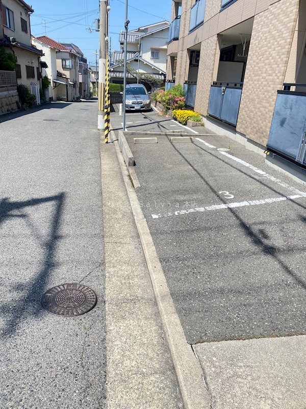 グレイスヒル・アート 駐車場