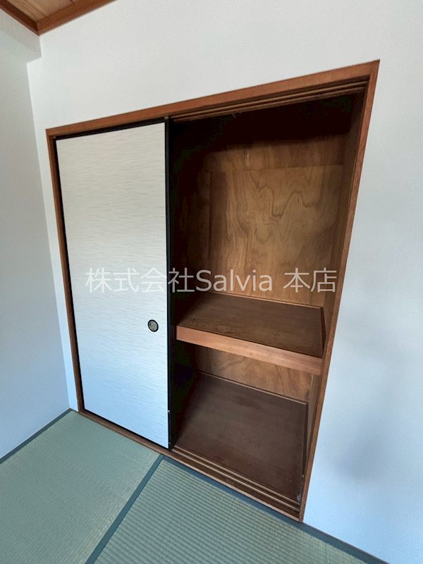 草愛マンション 収納