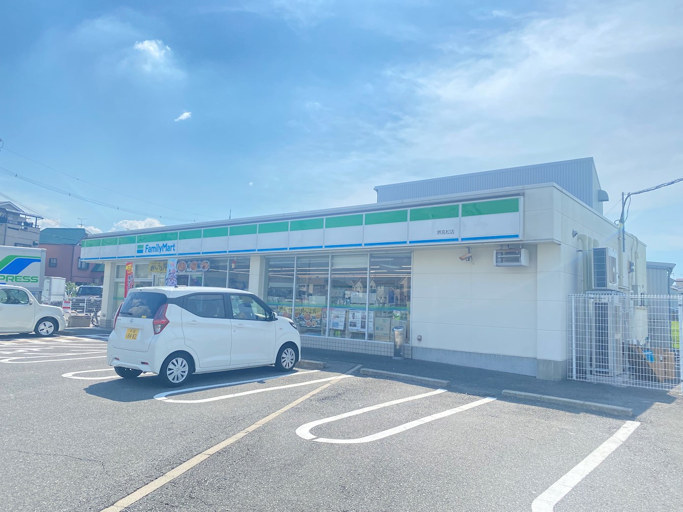 フィカーサ コンビニ