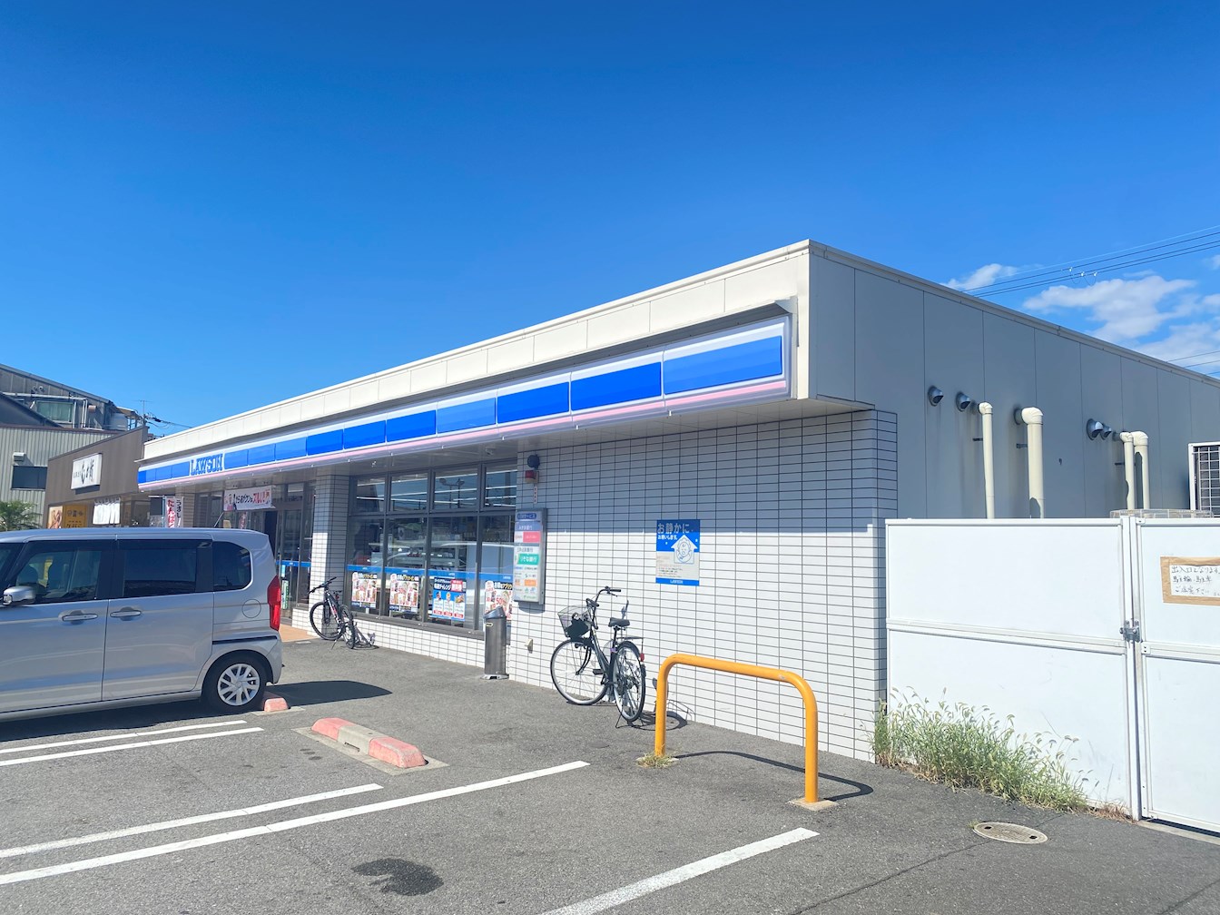 フィカーサ コンビニ