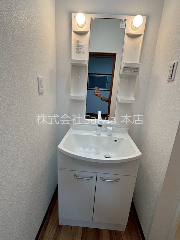 日置荘西町IKKENYA 洗面所
