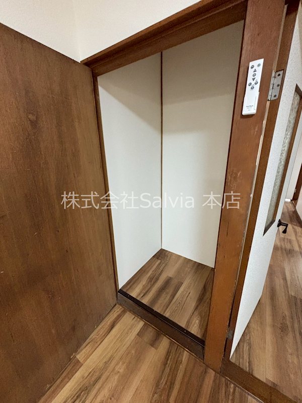 日置荘西町IKKENYA 収納