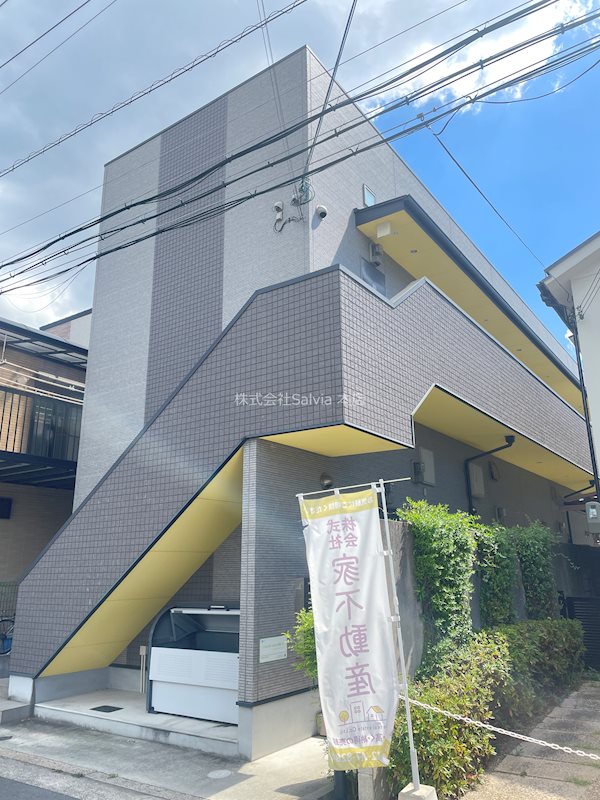 Casa del canario 諏訪ノ森 外観