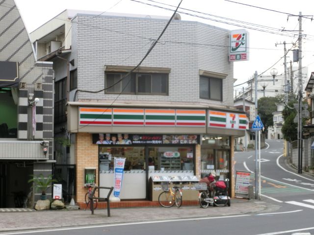 パークサイドハウス コンビニ