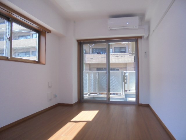 レジス立川曙町 玄関