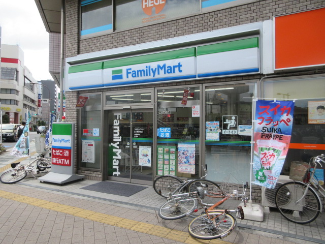 アーバンコア・カサイ コンビニ