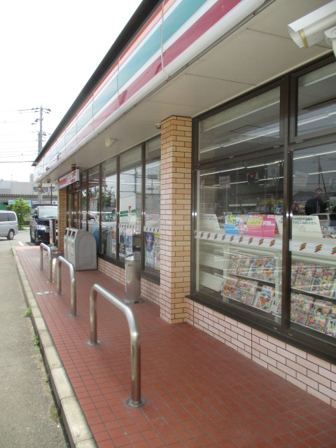 ガーデンコート豊田 コンビニ