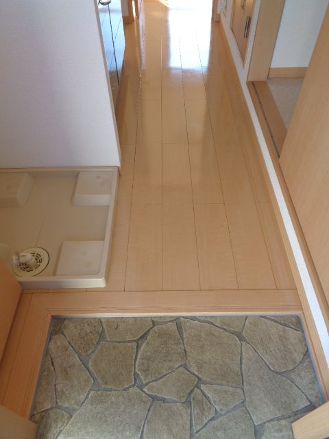 グロウスみのわⅠ 玄関