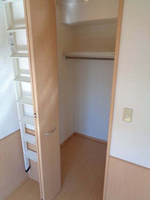 グロウスみのわⅠ 収納