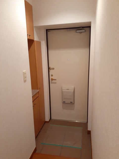 ロイヤル・レジデンス壱番館 玄関