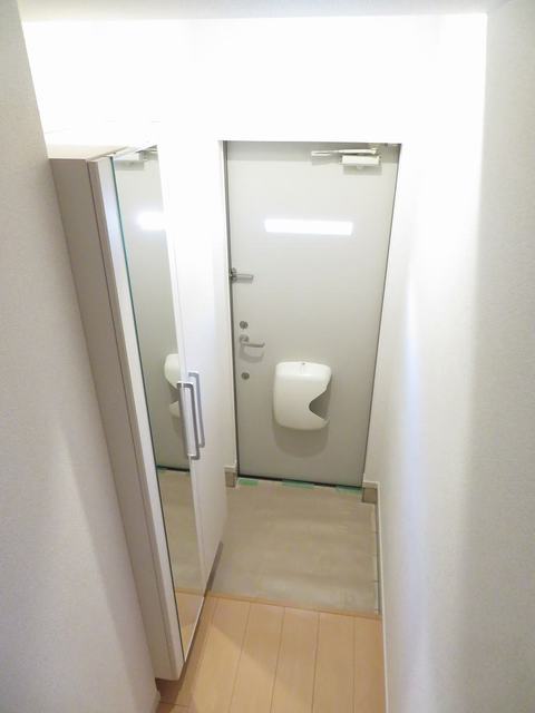 ユアーズ　ヒル　８ 玄関