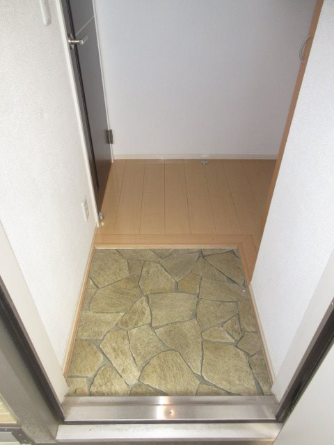 クレセントコートKay 玄関