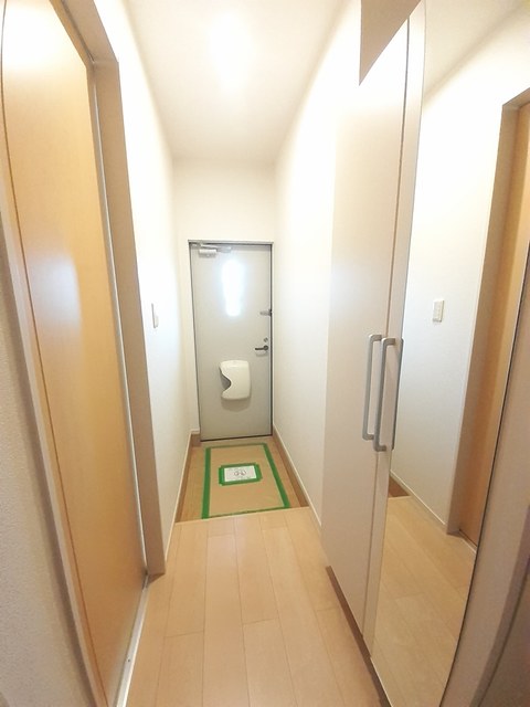 テラス・吹上 玄関
