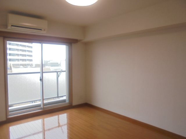 プレステージ立川 玄関