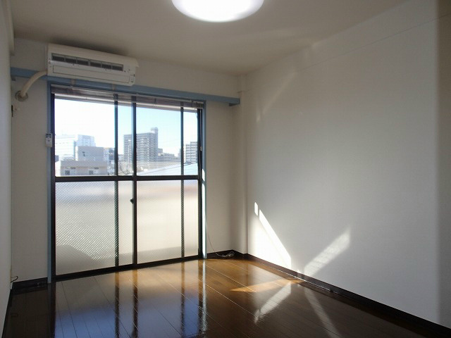 ストーク立川 玄関