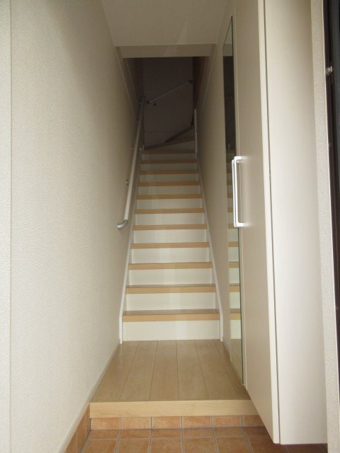 テラス・吹上 玄関