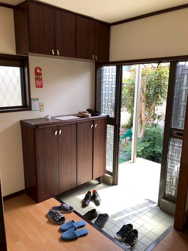 北八朔町貸家 玄関