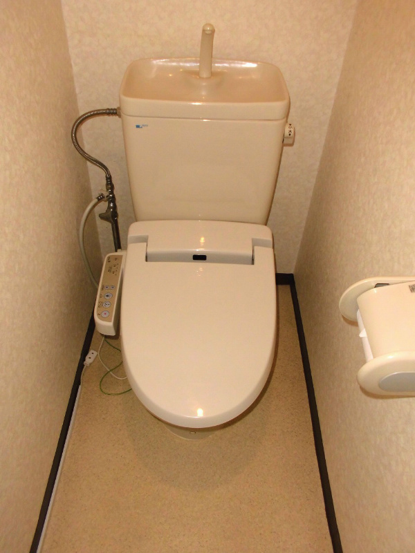 神奈川県横浜市神奈川区西神奈川３丁目 トイレ