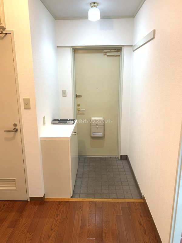 コーポラス弥生 玄関