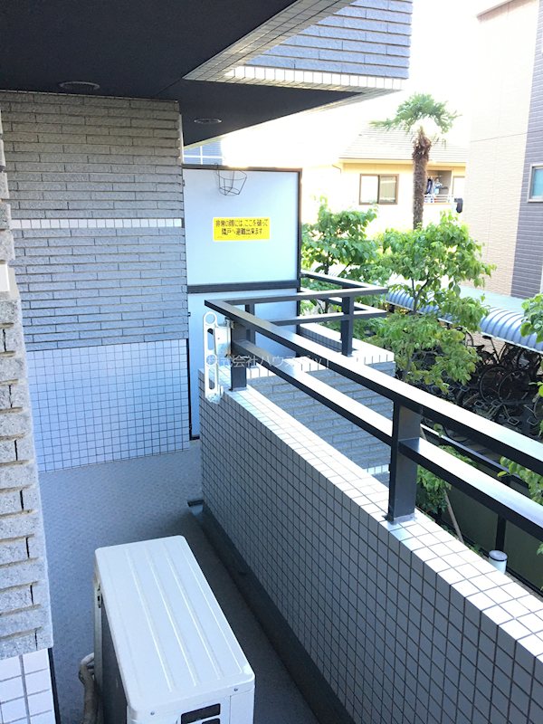 神奈川県横浜市港北区綱島東１丁目 ベランダ