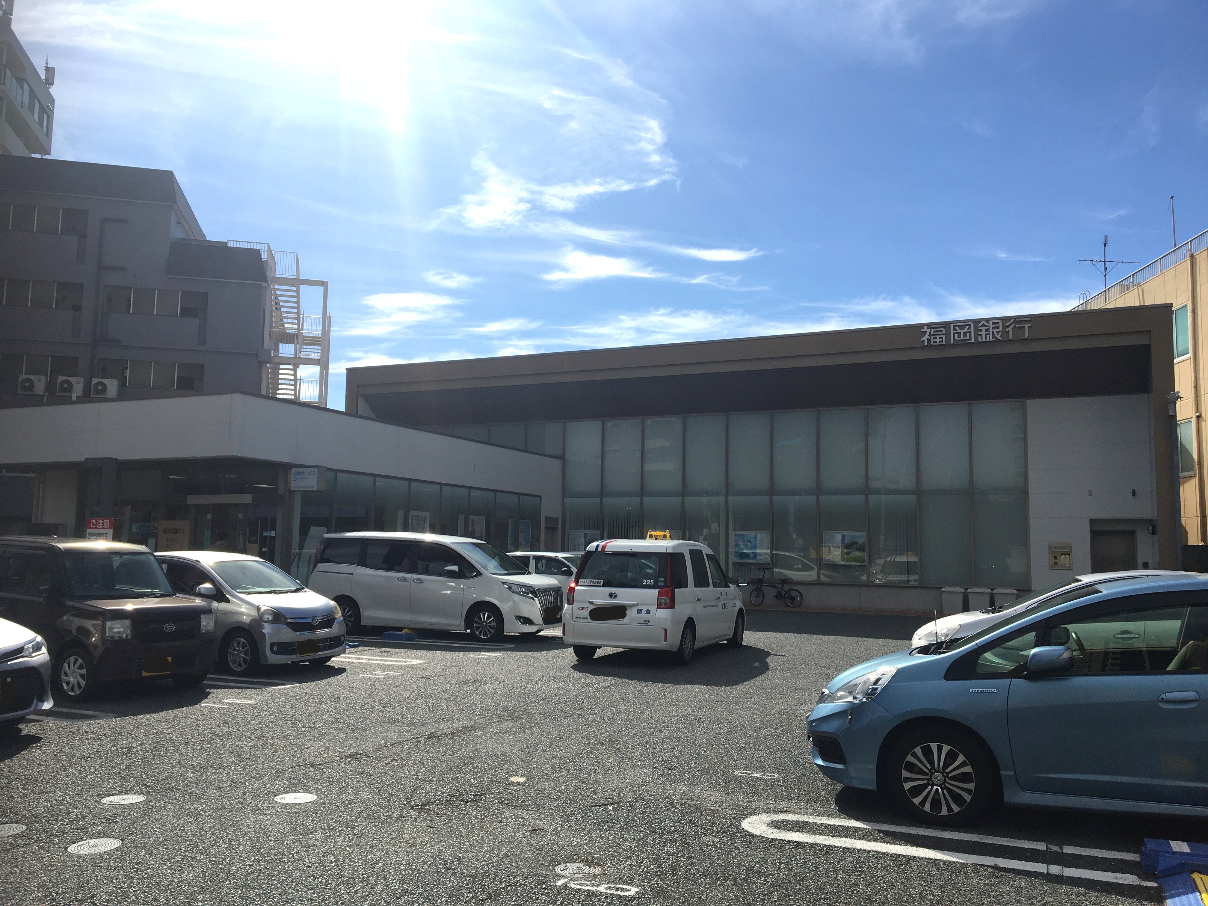 ニューガイアリルーム西新南№67 銀行