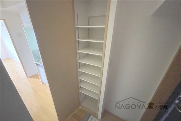 VIOLA　KANAYAMA 玄関