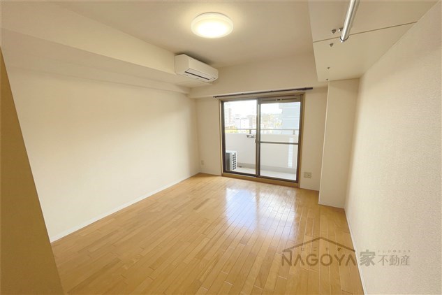 VIOLA　KANAYAMA リビング