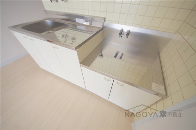 NTビル白壁 キッチン