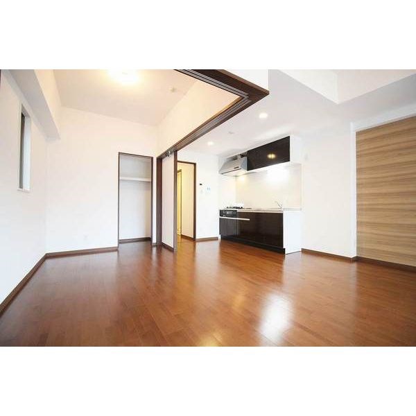 Pura Vida花の木 リビング